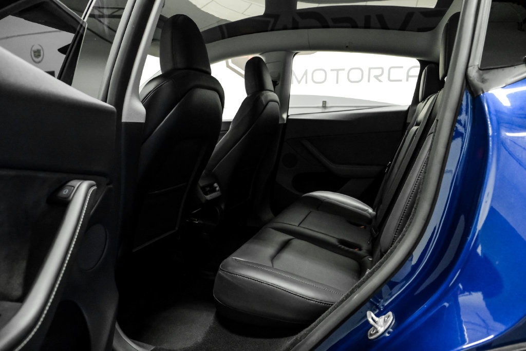 Used 2024 Tesla Model Y Long Range AWD/4WD image 31