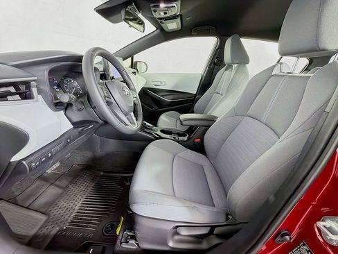 Used 2025 Toyota Corolla SE FWD image 11