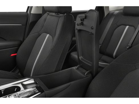 Used 2023 Hyundai Sonata SE w/ Preferred Accessory Package FWD image 12