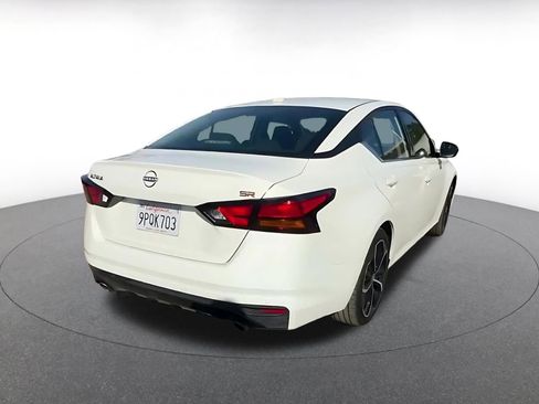 Used 2025 Nissan Altima 2.5 SR image 14