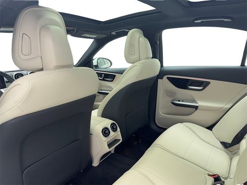 Used 2025 Mercedes-Benz C 300 C 300 NAV,CAM,PANO,HTD STS,BLI image 43