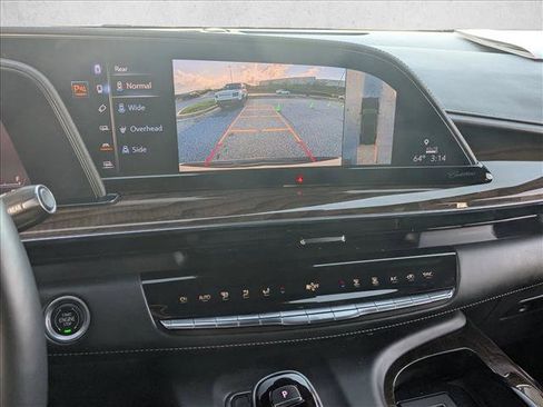 Used 2021 Cadillac Escalade ESV Sport Platinum w/ Heavy-Duty Trailer Package image 12