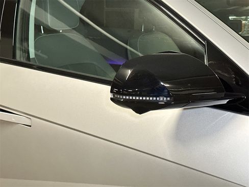 Used 2024 Hyundai Ioniq 5 Limited image 10