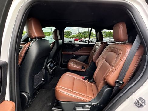 Used 2021 Lincoln Aviator Reserve w/ Elements Package Plus AWD/4WD image 23