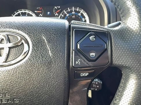 Used 2019 Toyota 4Runner TRD Off-Road Premium AWD/4WD image 23