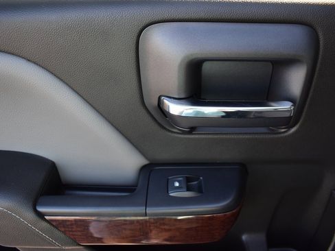 Used 2018 GMC Sierra 1500 SLT image 12