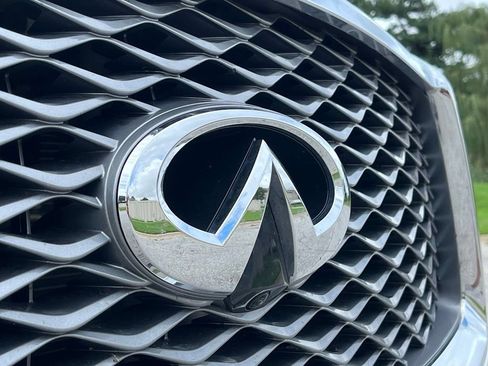 Used 2019 INFINITI QX80 Luxe w/ Proactive Package AWD/4WD image 11