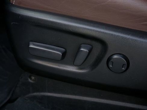 Used 2020 Toyota Sienna Limited Premium image 16