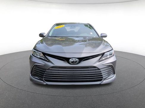 Used 2023 Toyota Camry LE FWD image 9