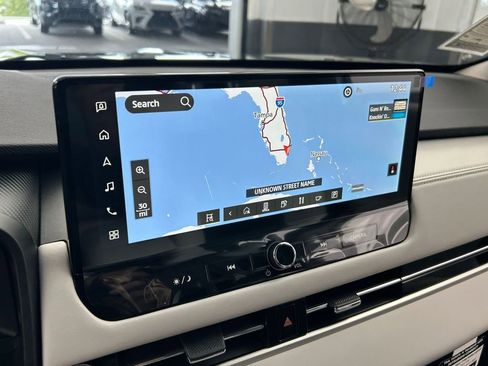 New 2026 Mitsubishi Outlander SE image 23