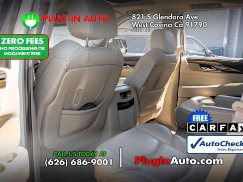 Used 2020 Cadillac Escalade Premium Luxury AWD/4WD image 11