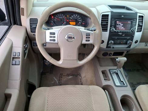 Used 2017 Nissan Frontier SV RWD image 19