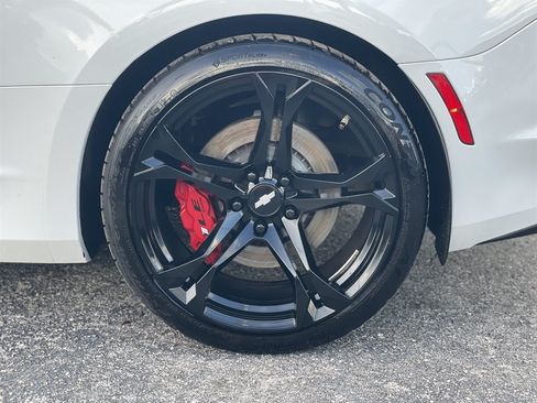 Used 2019 Chevrolet Camaro SS RWD image 33