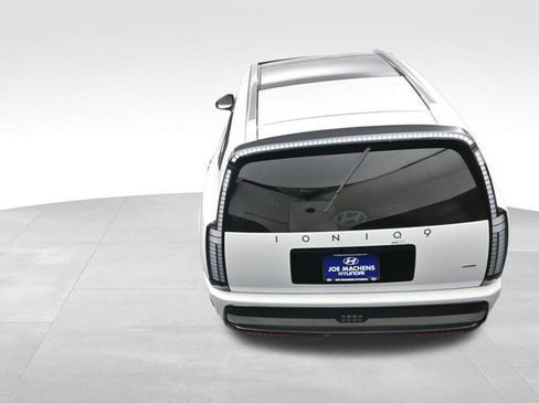 New 2026 Hyundai Ioniq 9 Calligraphy image 29