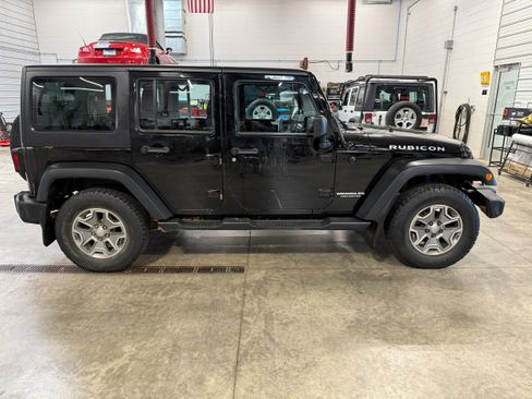 Used 2016 Jeep Wrangler Unlimited Sport AWD/4WD image 5