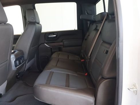 Used 2022 GMC Sierra 3500 Denali AWD/4WD image 17