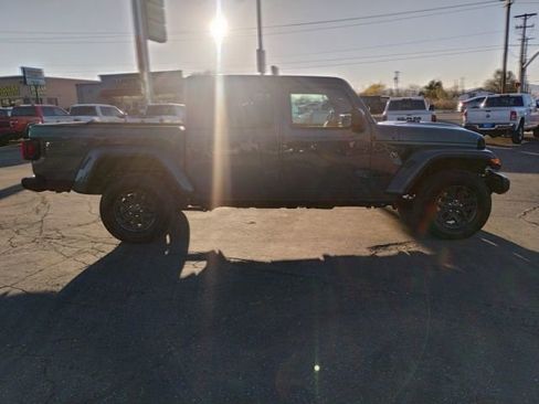 New 2026 Jeep Gladiator Sport image 8