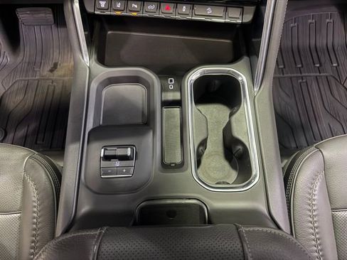 Used 2024 GMC Sierra 2500 Denali w/ Denali Reserve Package image 24