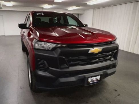 Certified 2023 Chevrolet Colorado W/T image 3