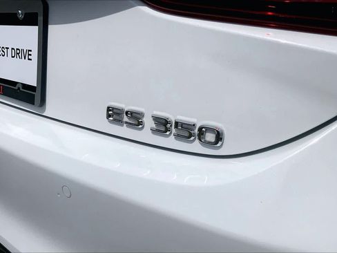 Used 2023 Lexus ES 350 F Sport w/ Accessory Package (Z1) FWD image 31