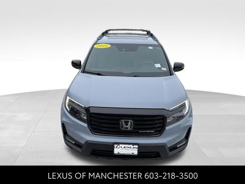 Used 2025 Honda Passport Black Edition image 2