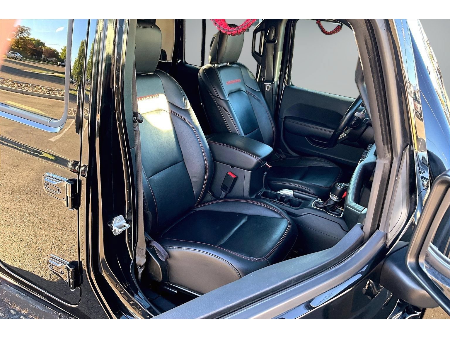 Used 2020 Jeep Gladiator Rubicon AWD/4WD image 30
