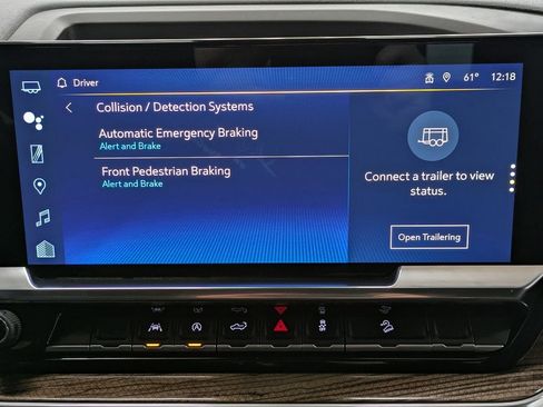 Used 2022 Chevrolet Silverado 1500 LT AWD/4WD image 8