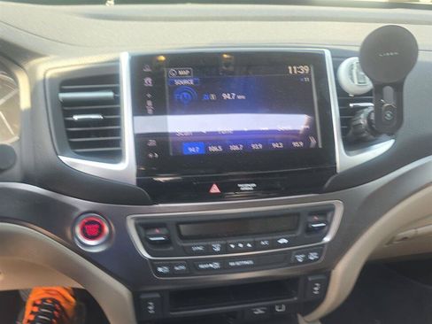 Used 2019 Honda Ridgeline RTL-T image 6