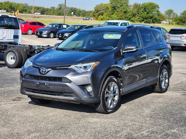 Used 2017 Toyota RAV4 Limited FWD image 3