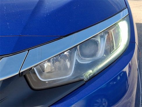 Used 2017 Honda Civic EX-T image 10