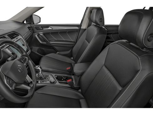 Used 2022 Volkswagen Tiguan SE AWD/4WD image 8