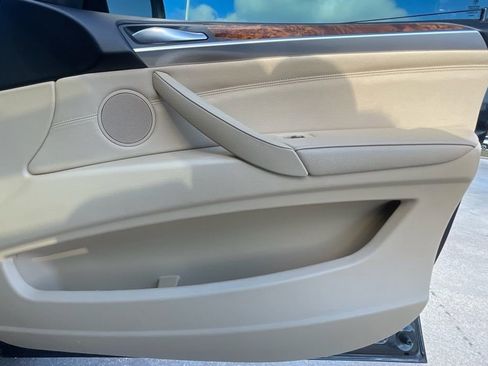 Used 2013 BMW X5 xDrive50i image 37