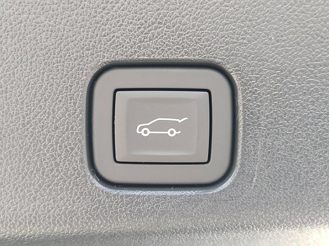New 2026 Chevrolet Traverse LT FWD image 6