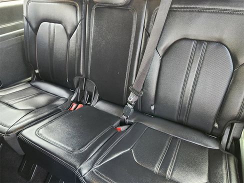 Used 2021 Ford Expedition Max Limited image 34