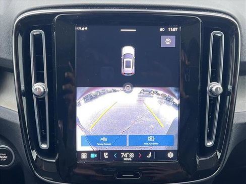 Used 2023 Volvo XC40 B5 Plus w/ Driver Assist Package image 14