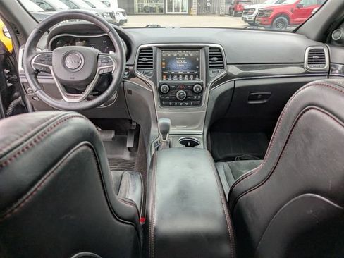 Used 2017 Jeep Grand Cherokee Trailhawk image 4