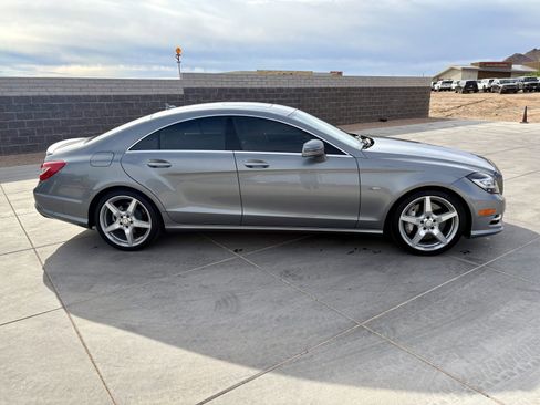 Used 2012 Mercedes-Benz CLS 550 image 6