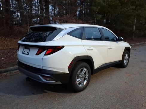 New 2026 Hyundai Tucson SE image 3