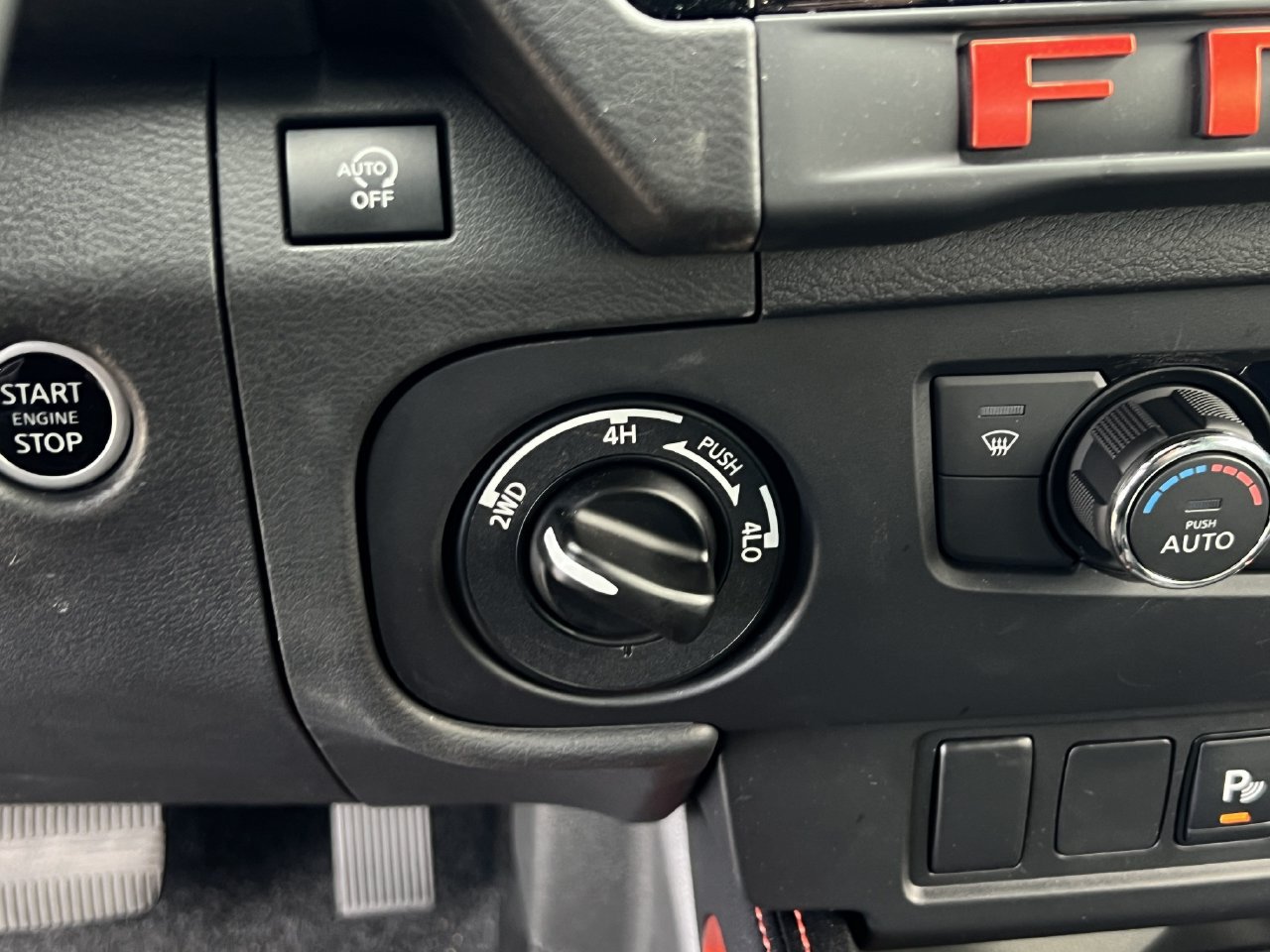 Used 2025 Nissan Frontier PRO-4X w/ Interior Protection Package AWD/4WD image 9