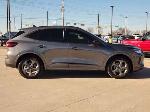 Used 2023 Ford Escape ST-Line w/ Tech Pack #1 image 7