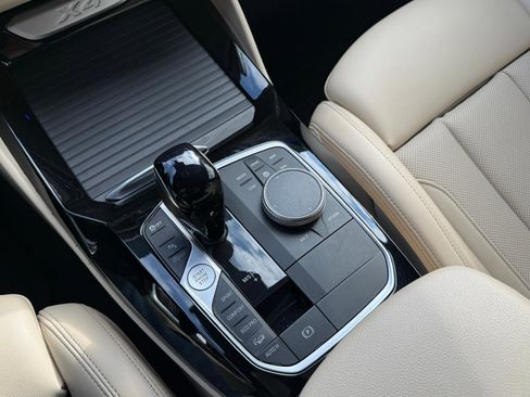 Used 2022 BMW X4 xDrive30i w/ Convenience Package image 17