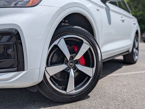 Used 2024 Audi Q5 2.0T Premium Plus w/ Premium Plus Package AWD/4WD image 36