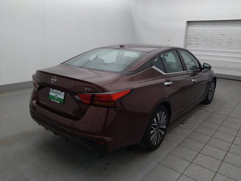 Used 2023 Nissan Altima 2.5 SV image 9