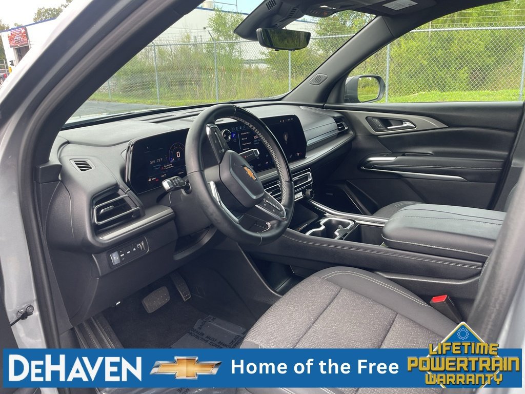 Used 2026 Chevrolet Traverse LT w/ Enhanced Driving Package AWD/4WD image 11