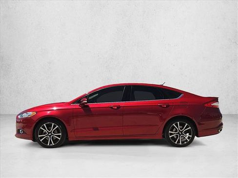 Used 2015 Ford Fusion SE FWD image 8