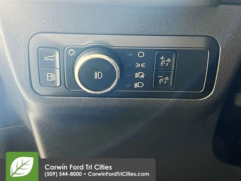 Used 2024 Ford Escape ST-Line Elite w/ Class II Trailer Tow Package image 19