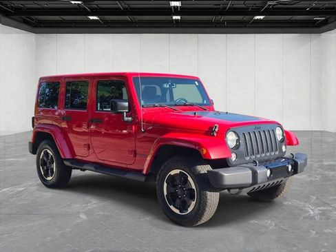 Used 2014 Jeep Wrangler Unlimited Sahara AWD/4WD image 7