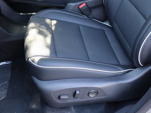 New 2025 Buick Enclave Preferred image 11