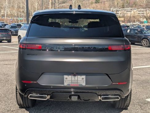 New 2026 Land Rover Range Rover Sport Dynamic SE image 8
