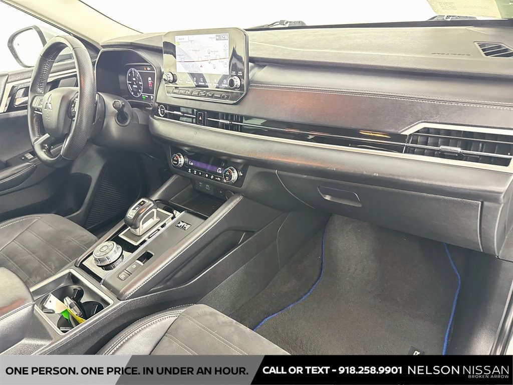 Used 2023 Mitsubishi Outlander Ralliart AWD/4WD image 30